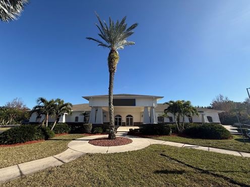 389 Commerce Parkway