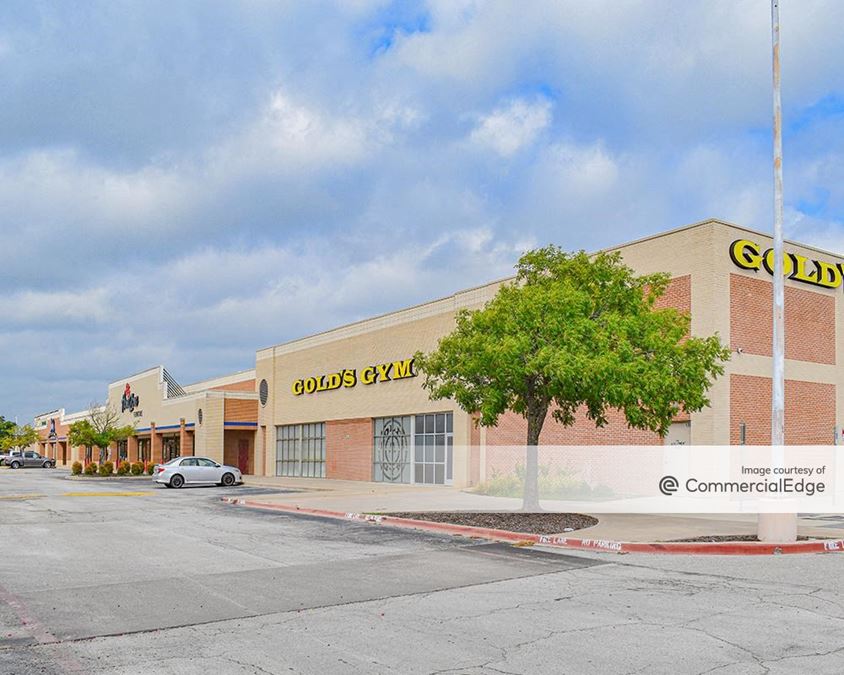 110 West Campbell Road, Richardson retail Space For Lease