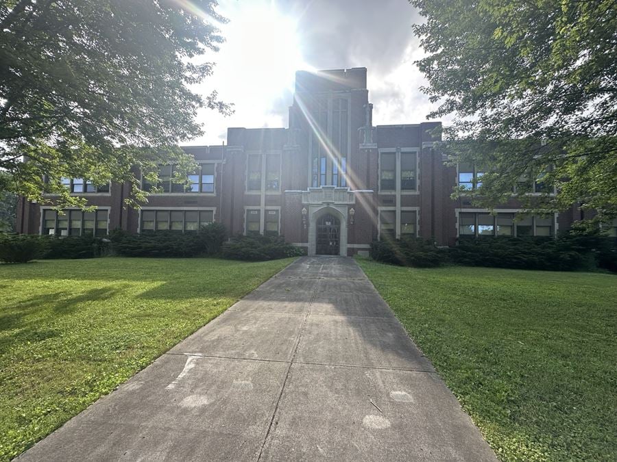 9114 County Rd 7B - 47,991+/- SF Former School on 4.55+/- Acres