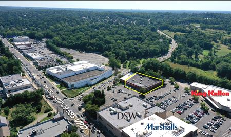 Photo of commercial space at 1410 Northern Boulevard in Manhasset