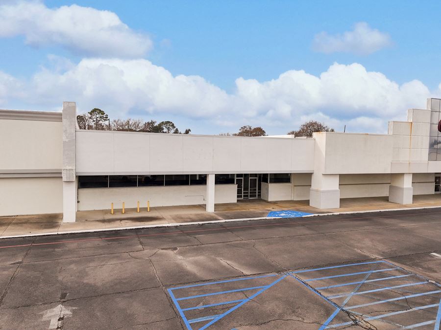 Westpark Shopping Center – Highly Visible Retail Suites for Lease