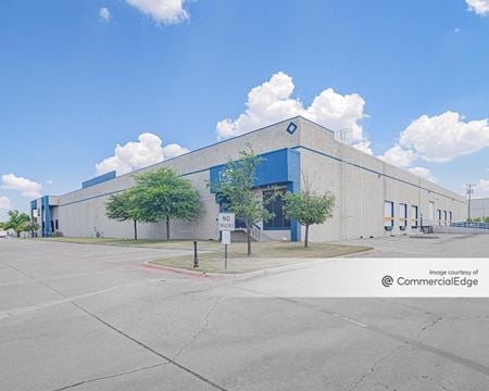 Industrial space for Rent at 634 107th Street in Arlington