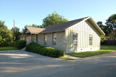 Retail space for Sale at 1322/1326 U.S. 290 in Dripping Springs