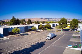 Parkway Commerce Center