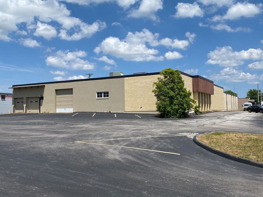 2401 Schuetz Road, Maryland Heights, MO | CommercialSearch