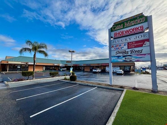Retail space for Rent at 9910 Rosedale Hwy in Bakersfield