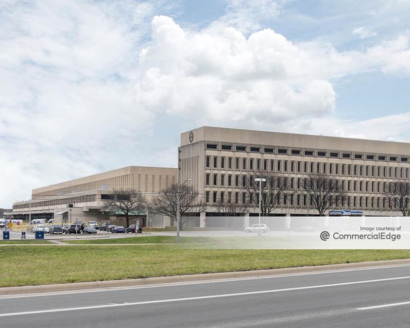 850 Twin Rivers Drive 850 Twin Rivers Drive Industrial Building