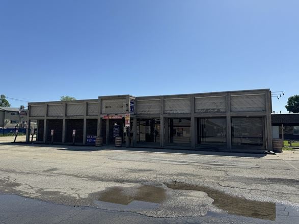 Retail space for Rent at 2206 W Springfield Ave in Champaign