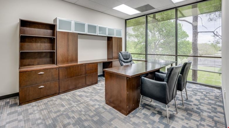 10707 Corporate Dr - Executive Suites