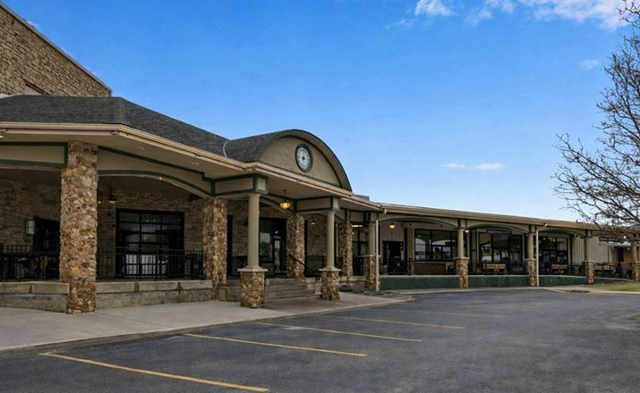 638 Lake St. - 24,320+/- SF RETAIL SPACE - INVESTMENT OPPORTUNITY