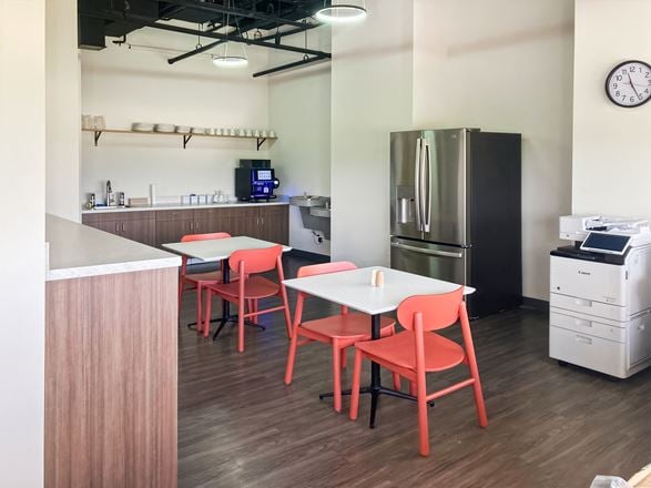 Regus - Burlington - S Main St