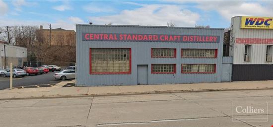 +/- 11,804 SF flex building in Milwaukee
