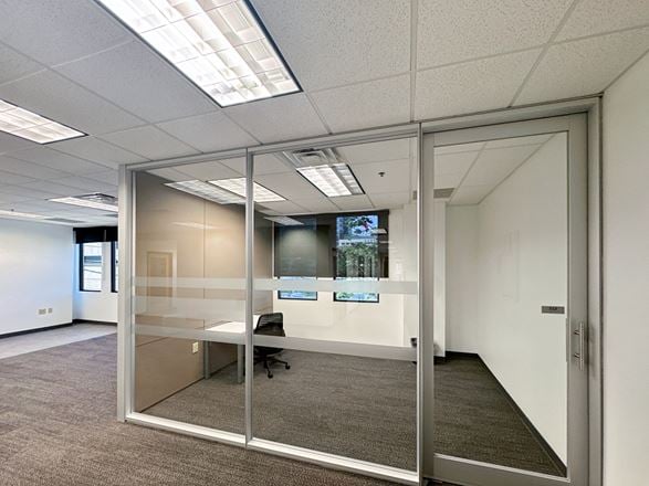 Regus - Nashville - 1 Music Circle