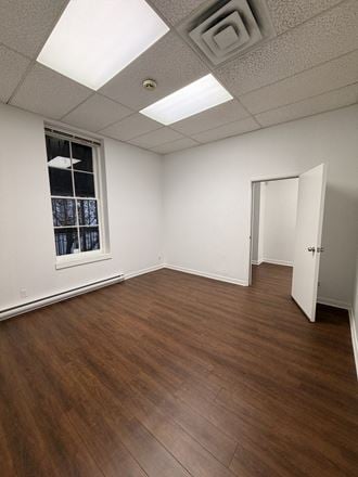 733 Johnson Street (202)
