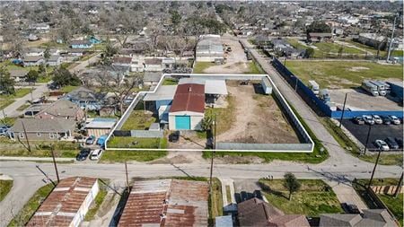 Industrial space for Sale at 2513 Vaughn St in Houston