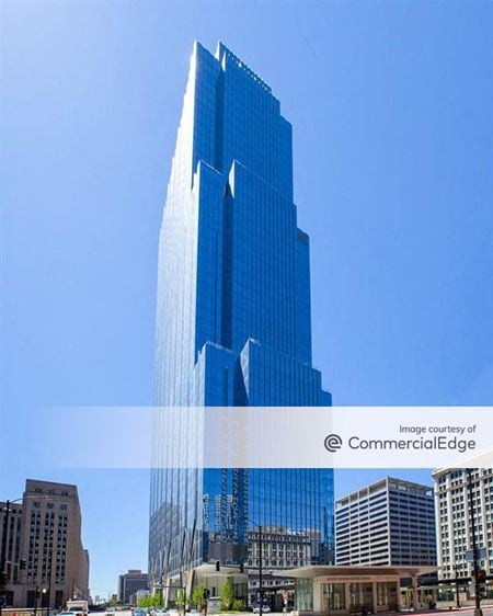 Photo of commercial space at 320 South Canal Street in Chicago