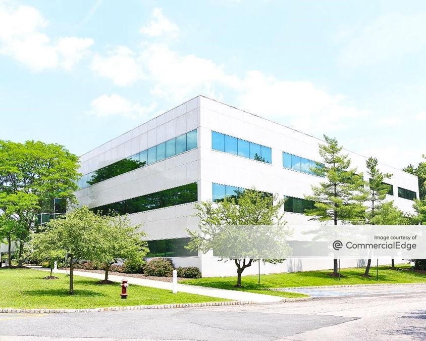 220 South Orange Avenue, Livingston office Space For Lease