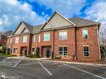 Holly Springs Office Suites | ± 1,036 - 4,903 - Holly Springs