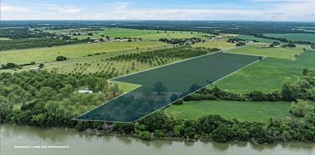Photo of commercial space at 12181 Gholson Rd in Waco