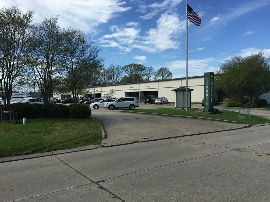 11,400 SF Office/Warehouse "Industrial Corridor"