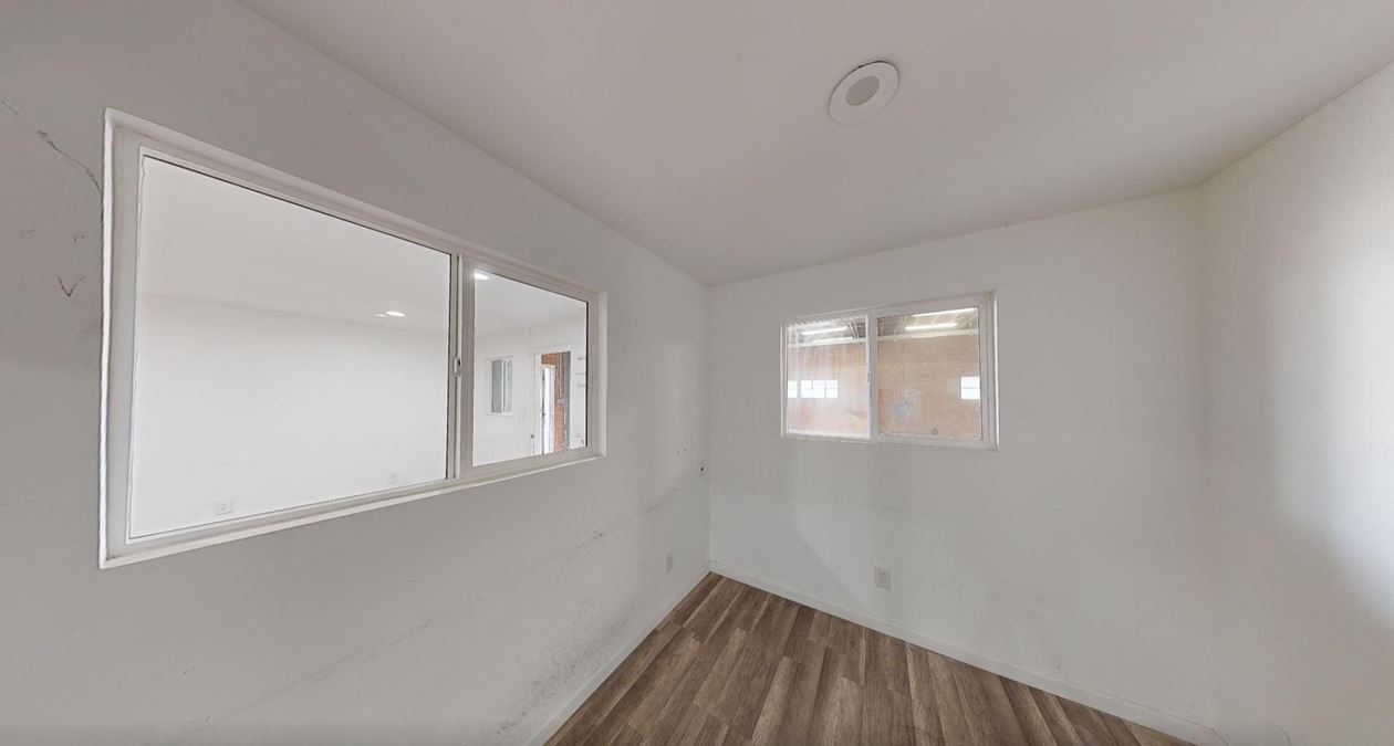 14404-14406 Gramercy Place