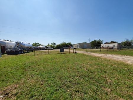 Industrial space for Rent at 732 County Rd 214 in Venus