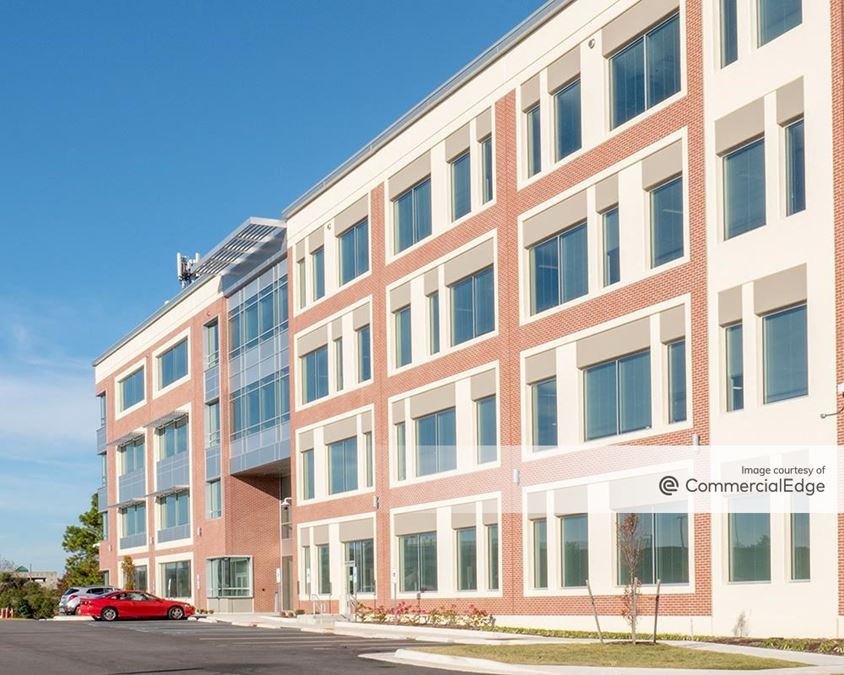 Brooks Crossing 550 30th Street Office Building