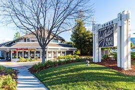 Los Gatos Village Square