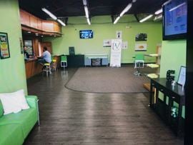408 S Center Rd