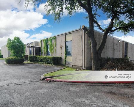 Office space for Rent at 201 East Arapaho Road in Richardson