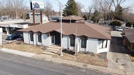 3310 N Prospect Rd