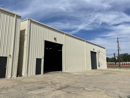 Industrial space for Rent at 11592 S Choctaw Dr in Baton Rouge