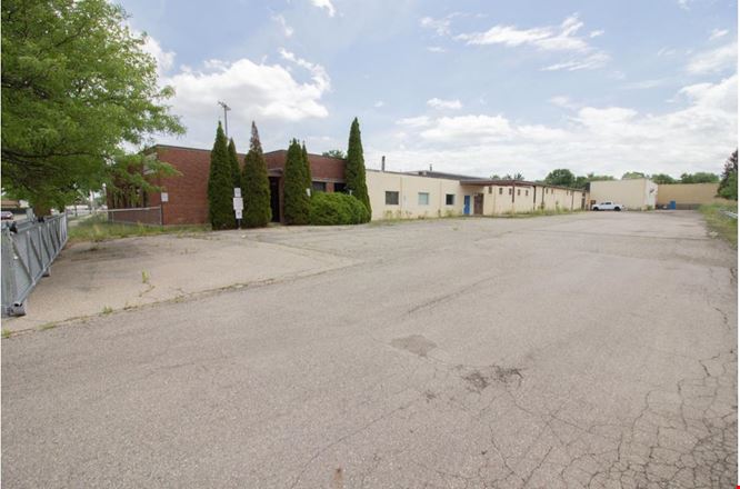 Kalamazoo - Light/Heavy Industrial & Self-Storage Building
