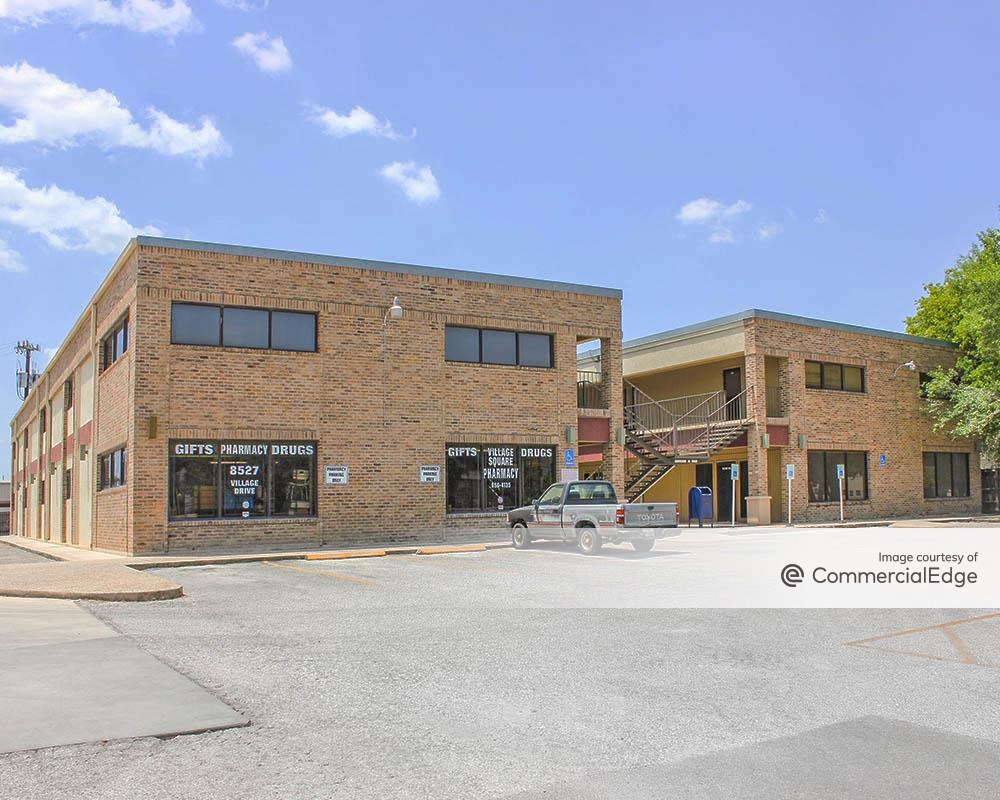 8527 Village Dr, San Antonio, TX 78217