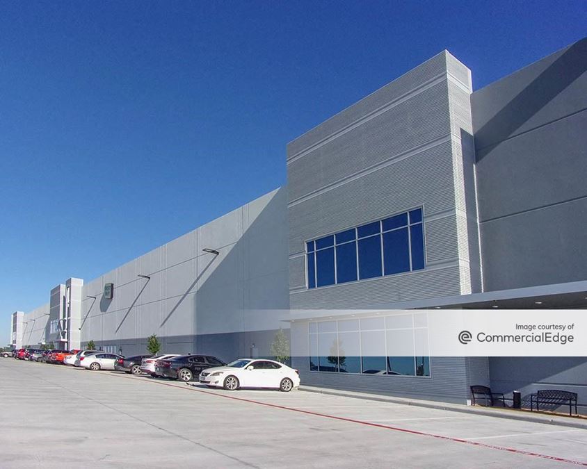 Best Buy Distribution Center 636 Highway 90 Industrial Building
