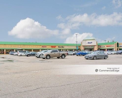 Sun Ray Shopping Center