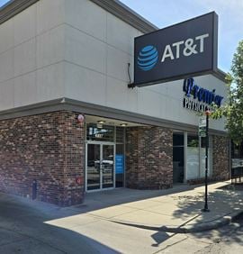 4817-4819 W Irving Park Rd