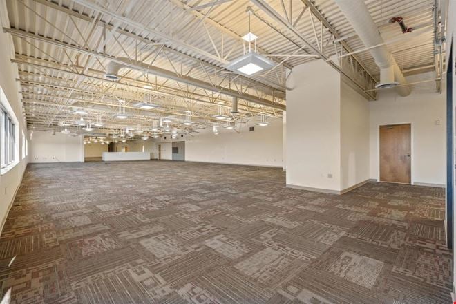 Midpark Road 2,600-22,000 SF Avail. Bus/Ind Park