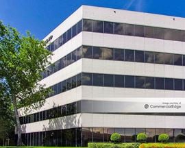 The Offices at Pin Oak Park - 6800 West Loop South