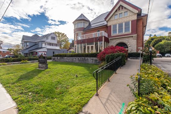 241 9th Street West