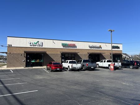 Photo of commercial space at 723 West University Avenue in Georgetown