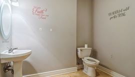 2521 W North Ave