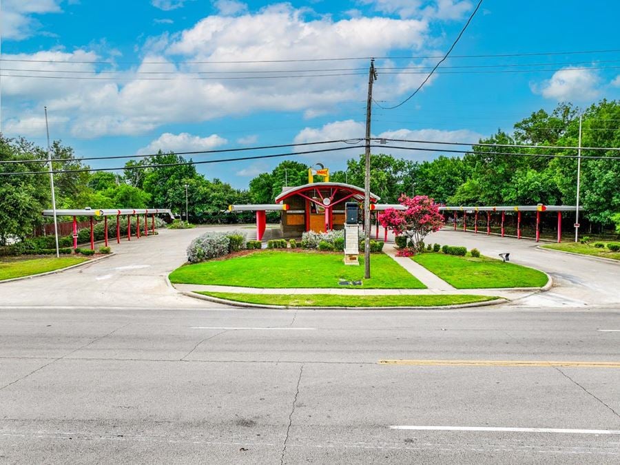 1300 W Pioneer Dr