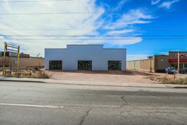 941 N Main St