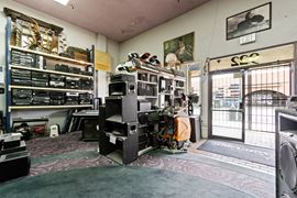 922 Van Ness Ave