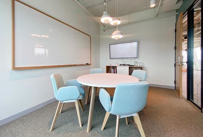 Spaces - Vancouver - 525 West 8th Avenue