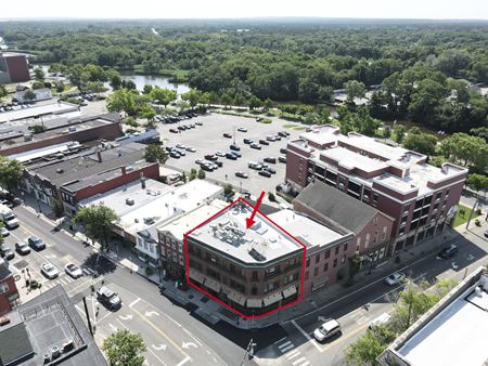 Photo of commercial space at 1-9 East Main Street in Riverhead