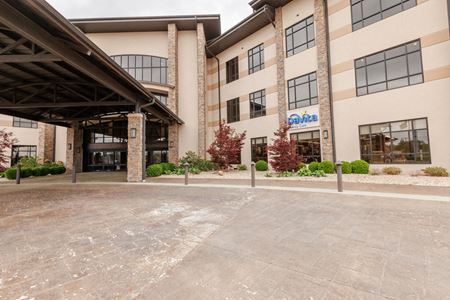 7,456' Medical Center For Lease $12 / SF Gross - Joplin
