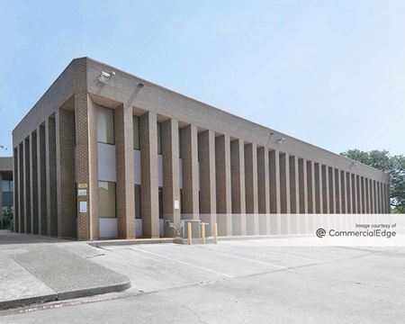 Office space for Rent at 110 West Randol Mill Road in Arlington