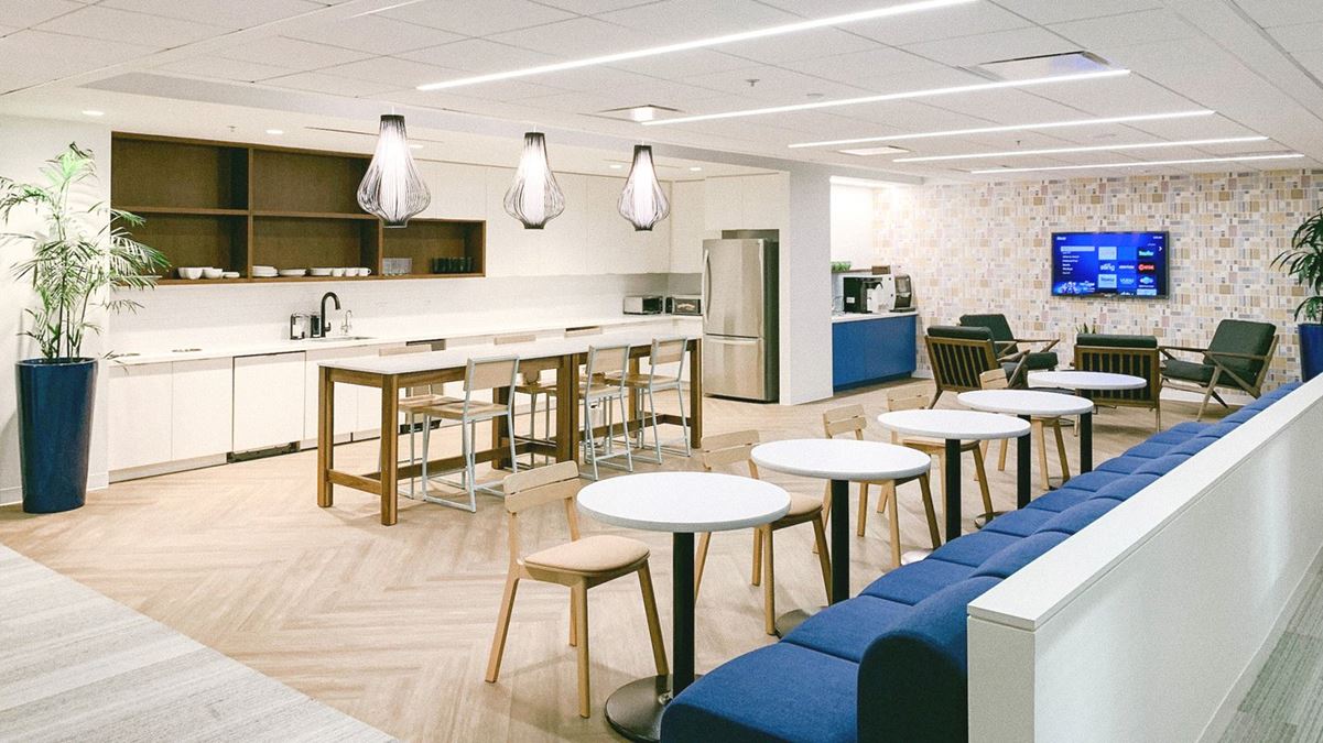 Carr Workplaces - Embarcadero Center